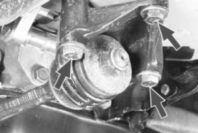 Отверните гайки крепления растяжек