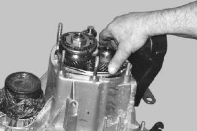 Убедитесь, что валы не проворачиваются