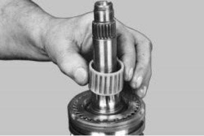 игольчатый подшипник шестерни IV передачи