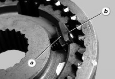 вставьте сухарь