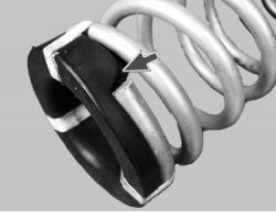 прокладку установите на пружину