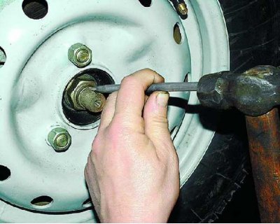 Снимите защитный колпак