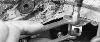 Замена тормозных шлангов