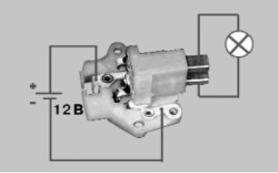 Проверьте исправность регулятора напряжения