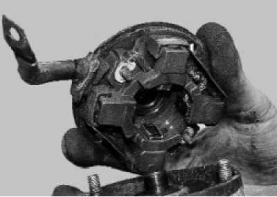 снимите заднюю крышку