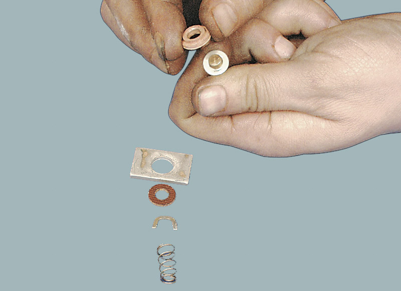 Детали крепления контактной пластины