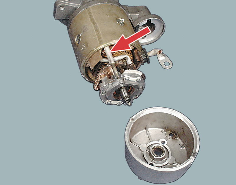 устанавливайте выступом к якорю