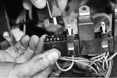 Выньте реле