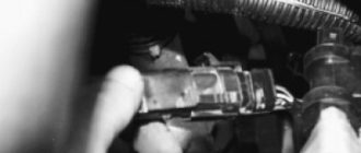 Снятие и установка кислородного датчика