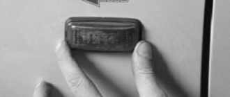 Замена лампы бокового указателя поворота