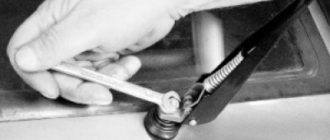 Снятие, установка и ремонт стеклоочистителя