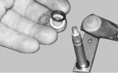 снимите регулировочные шайбы