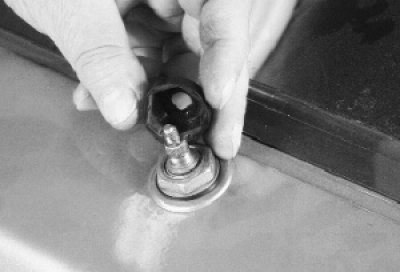 Снимите защитный колпачок