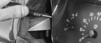 Снятие и установка комбинации приборов