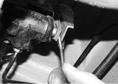 выставьте кронштейн